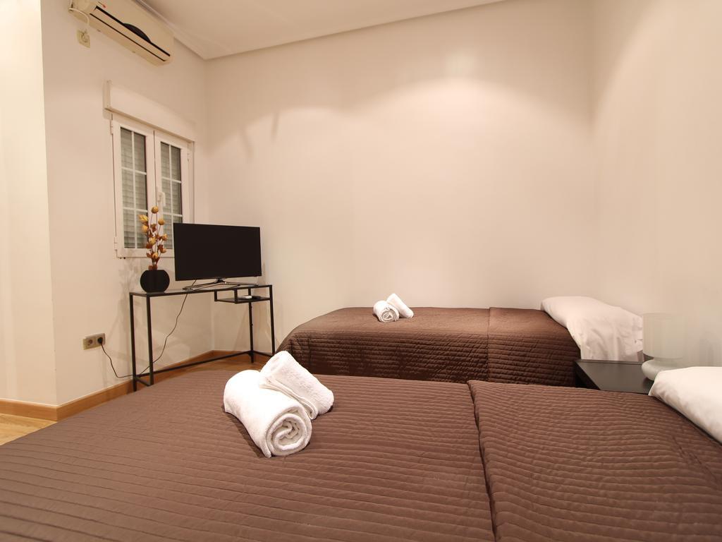 Apartamentos Good Stay Prado Madryt Pokój zdjęcie