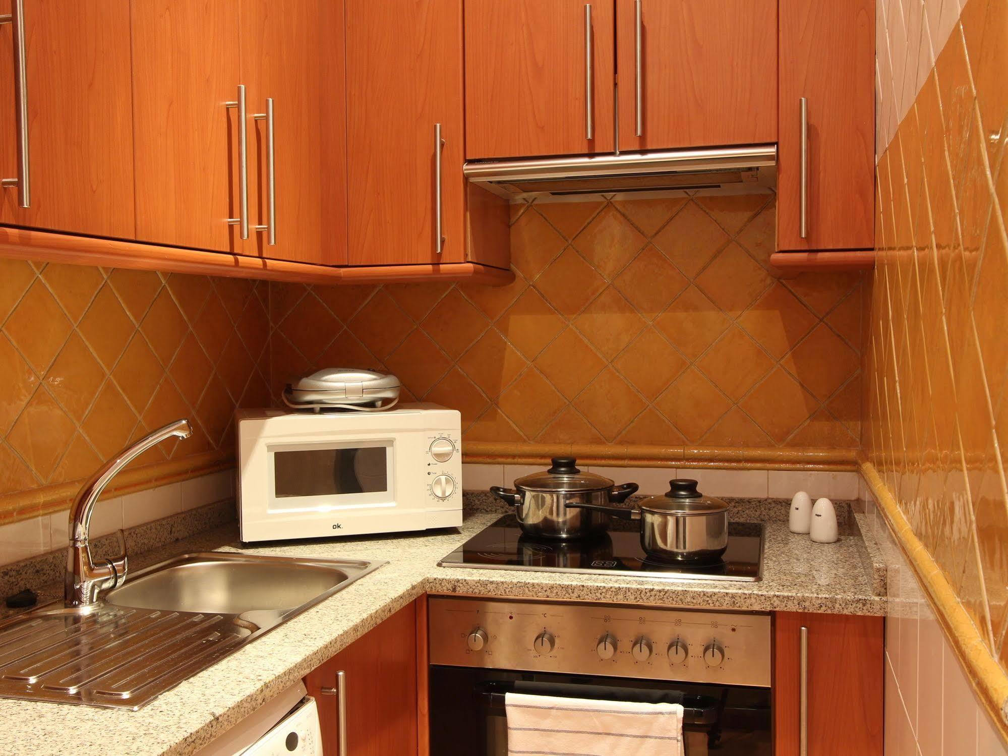 Apartamentos Good Stay Prado Madryt Zewnętrze zdjęcie